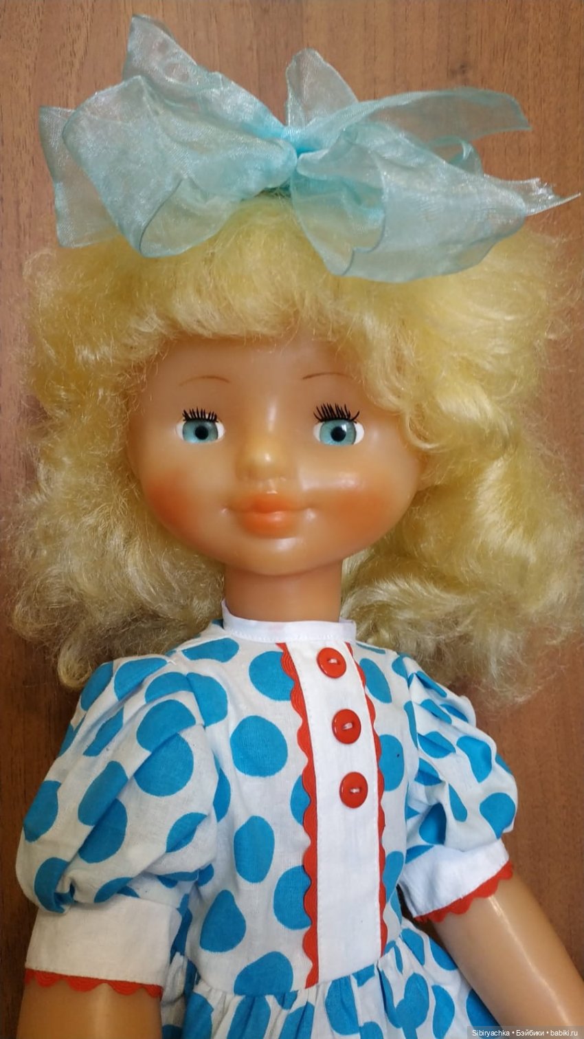 Рыжеволосая красавица Лиля из Ворошиловграда