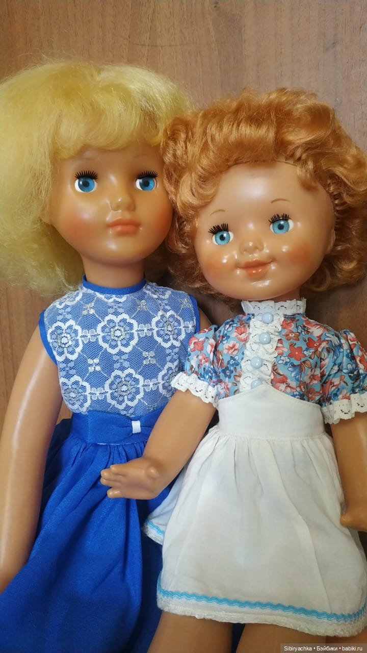 Синий, голубой и белый цвета в кукольной одежде (фото 10)