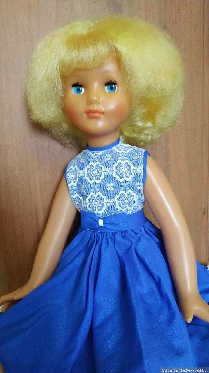 Синий, голубой и белый цвета в кукольной одежде (фото 6)