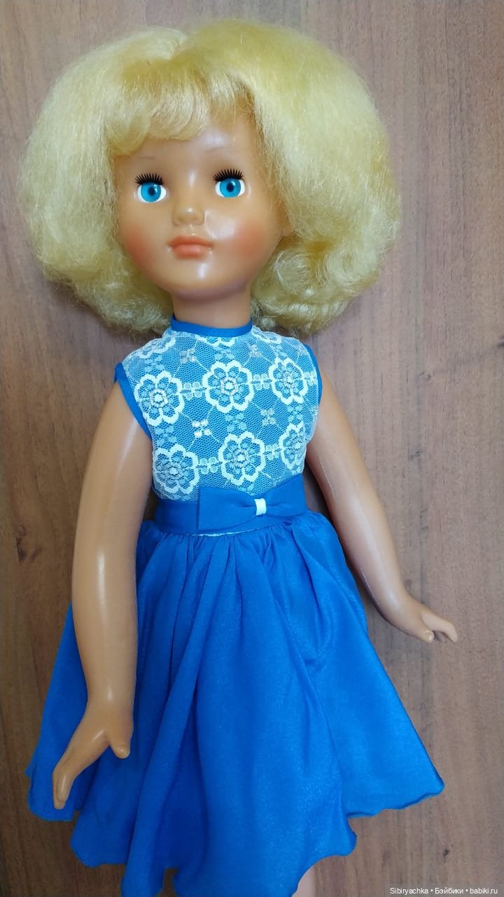 Синий, голубой и белый цвета в кукольной одежде (фото 8)