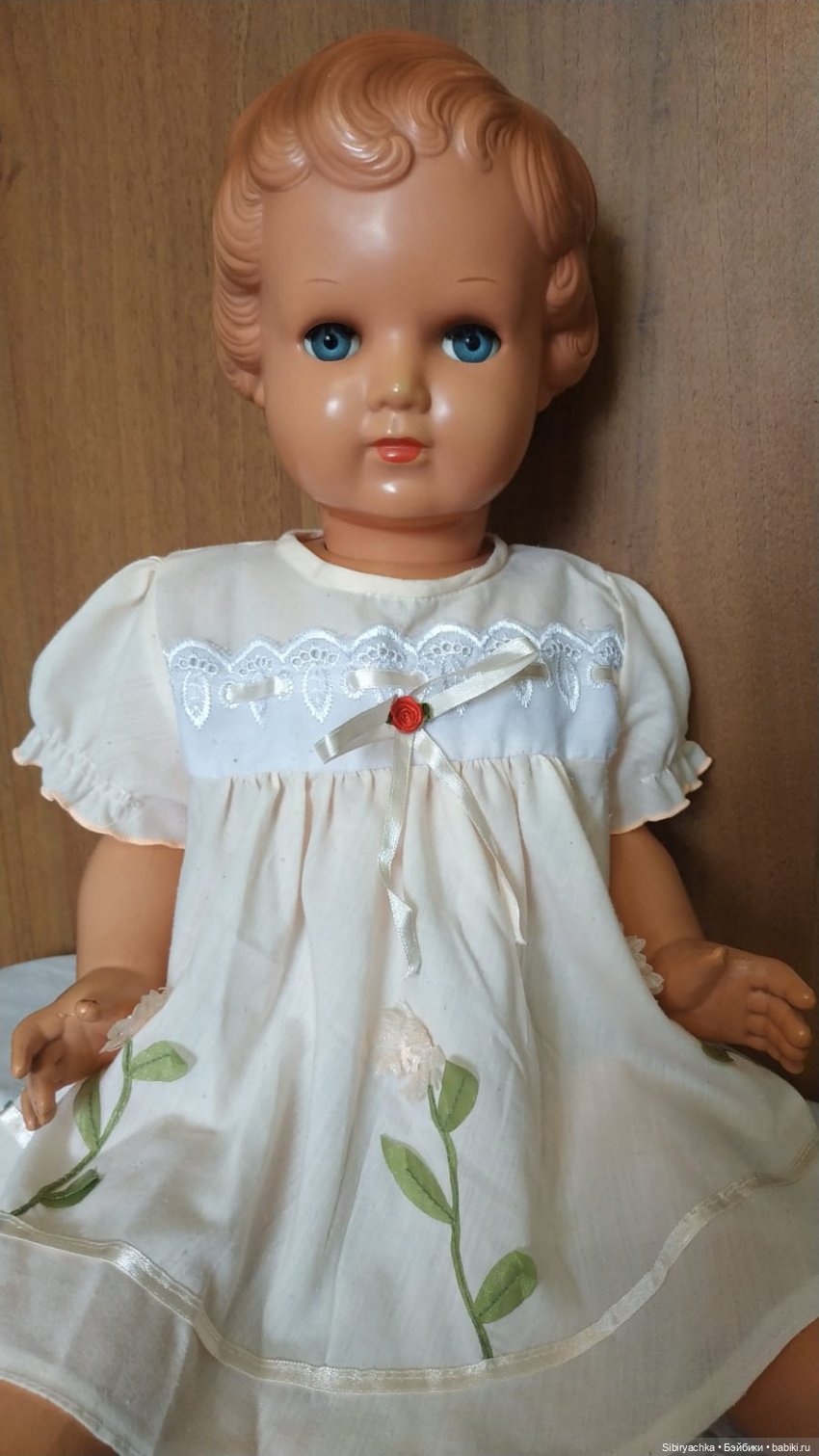 Варенька примеряет наряды к лету