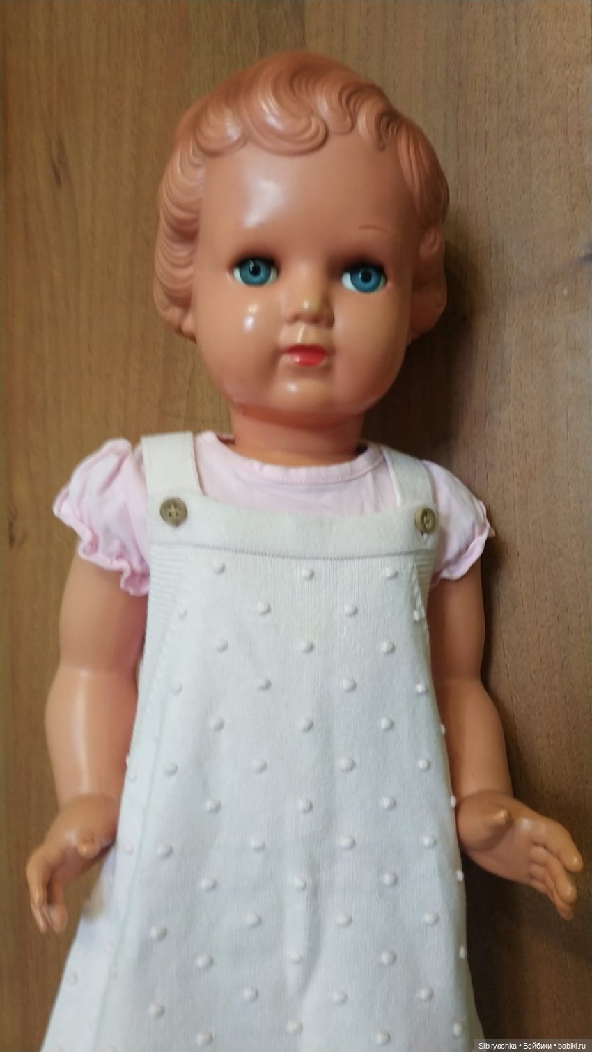 Варенька примеряет наряды к лету