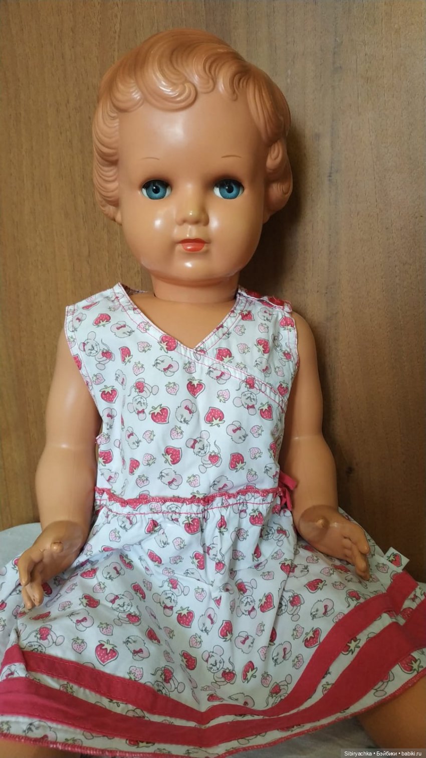 Варенька примеряет наряды к лету