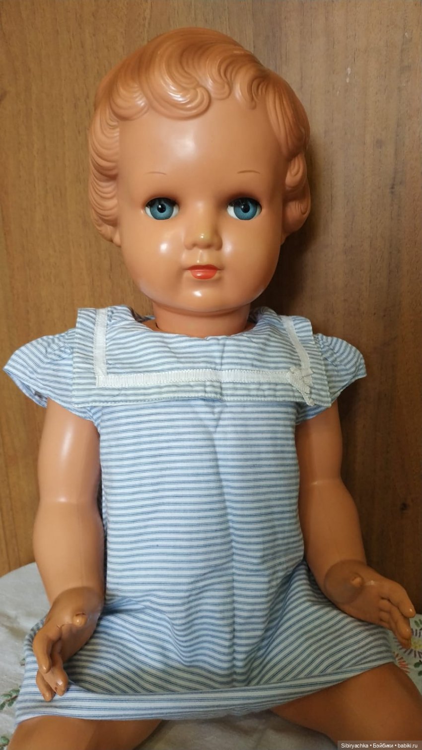 Варенька примеряет наряды к лету