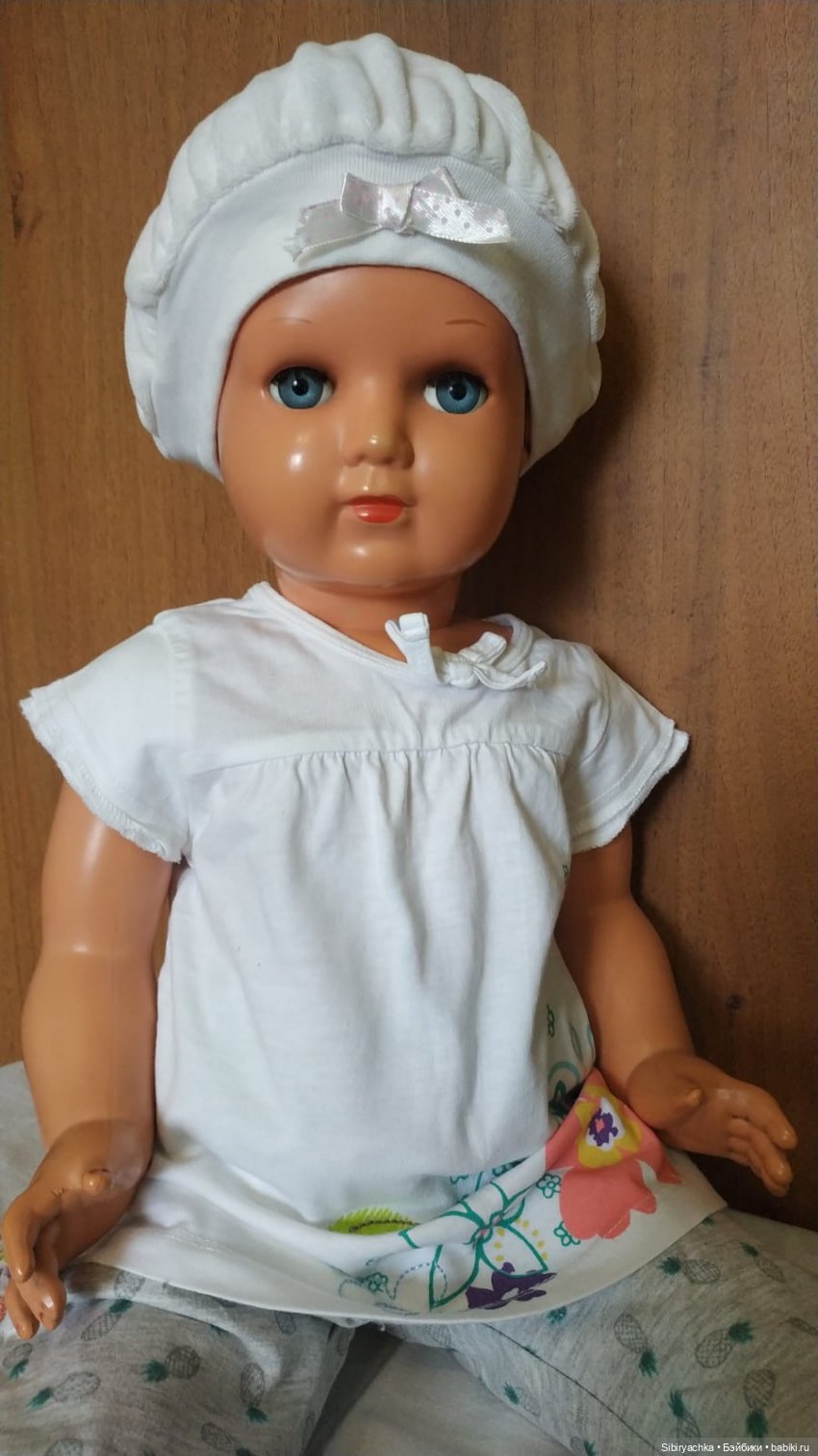 Варенька примеряет наряды к лету