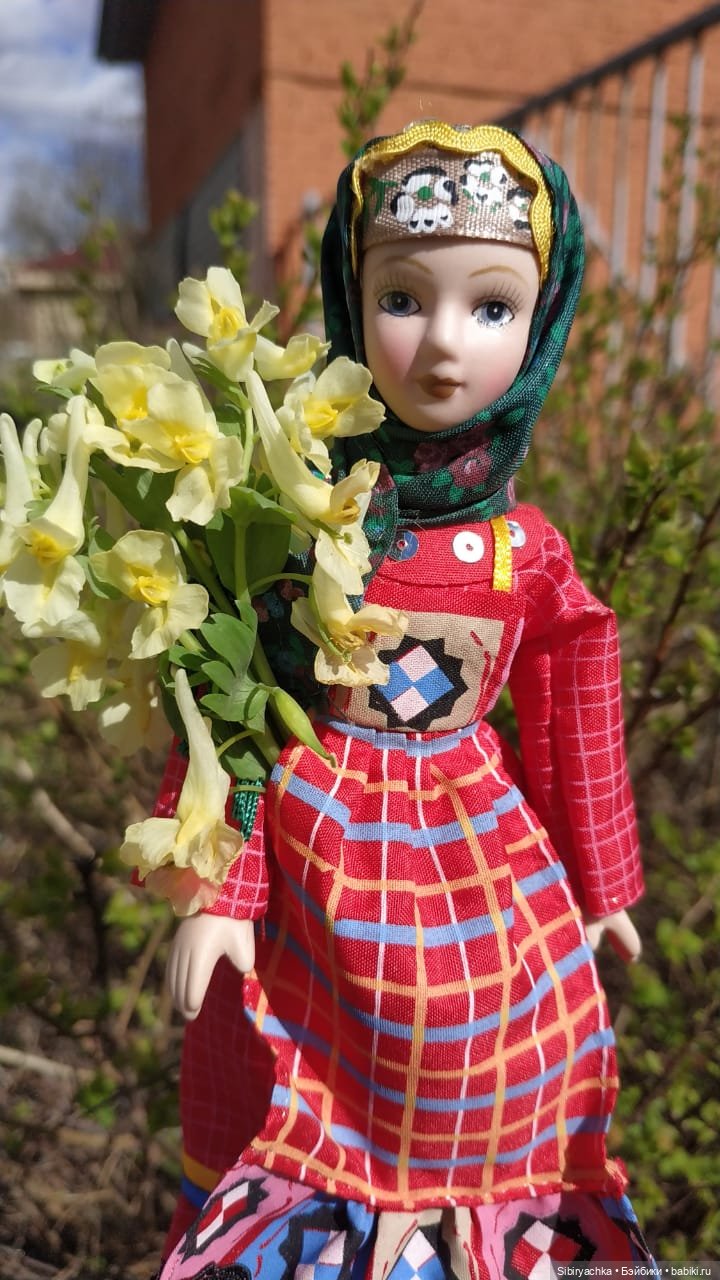 Весенняя прогулка Валюши — Игровые куклы разных производителей (Разное): редкие бренды