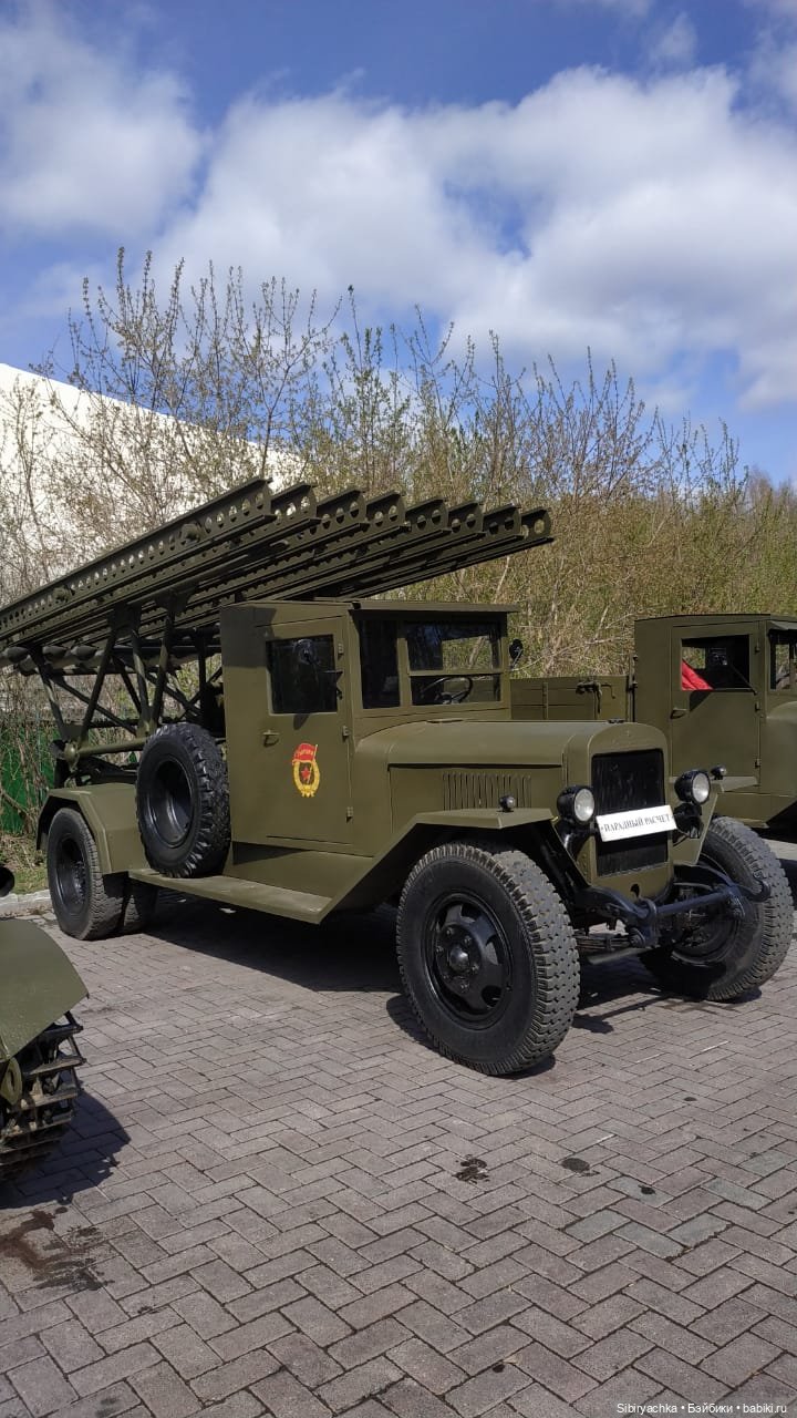 Василёк на выставке военной техники