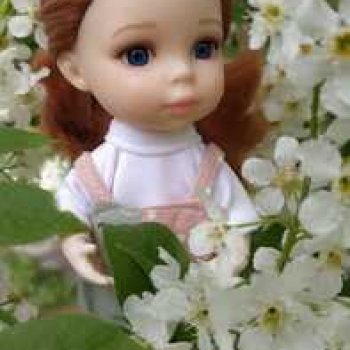 Майская прогулка Лизоньки.