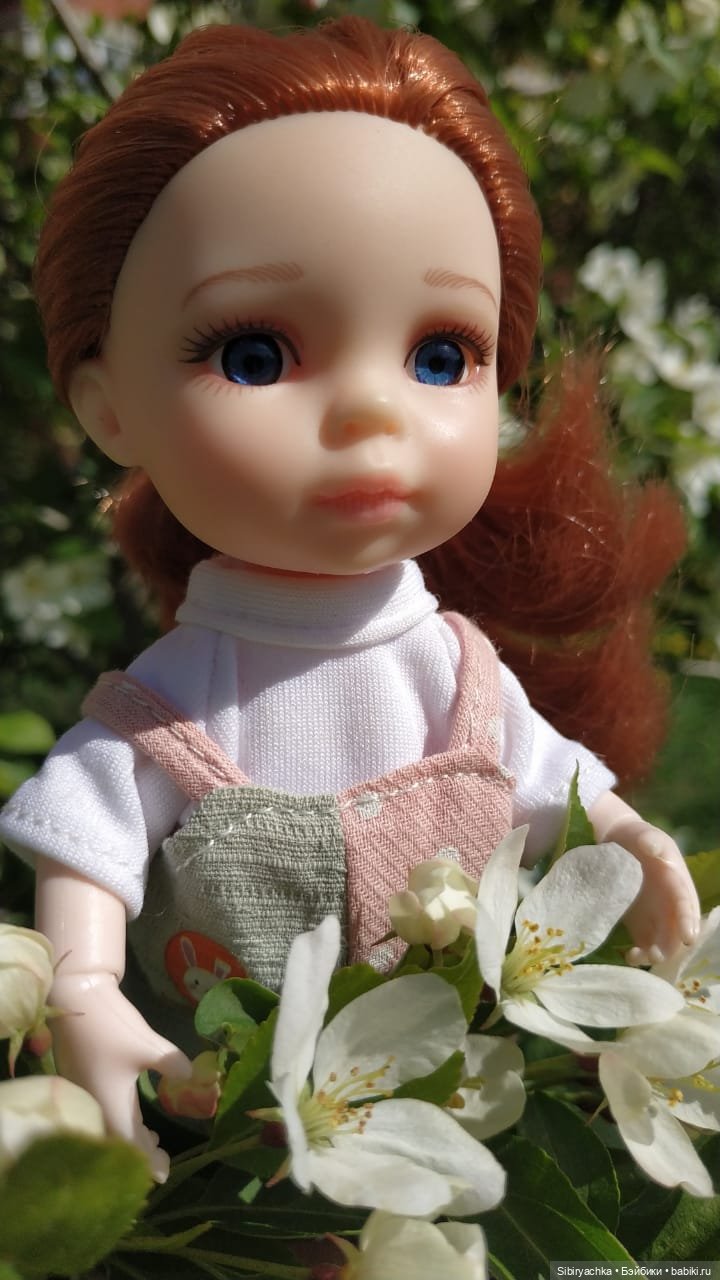 Майская прогулка Лизоньки и Полины