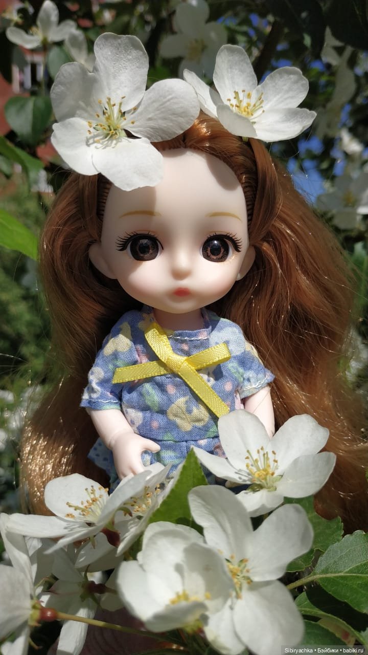 Майская прогулка Глаши и Сонечки