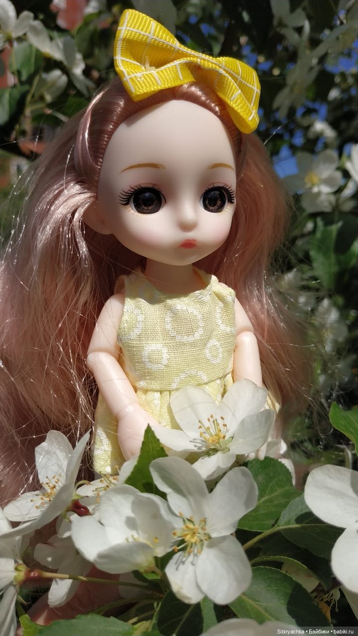 Майская прогулка Глаши и Сонечки