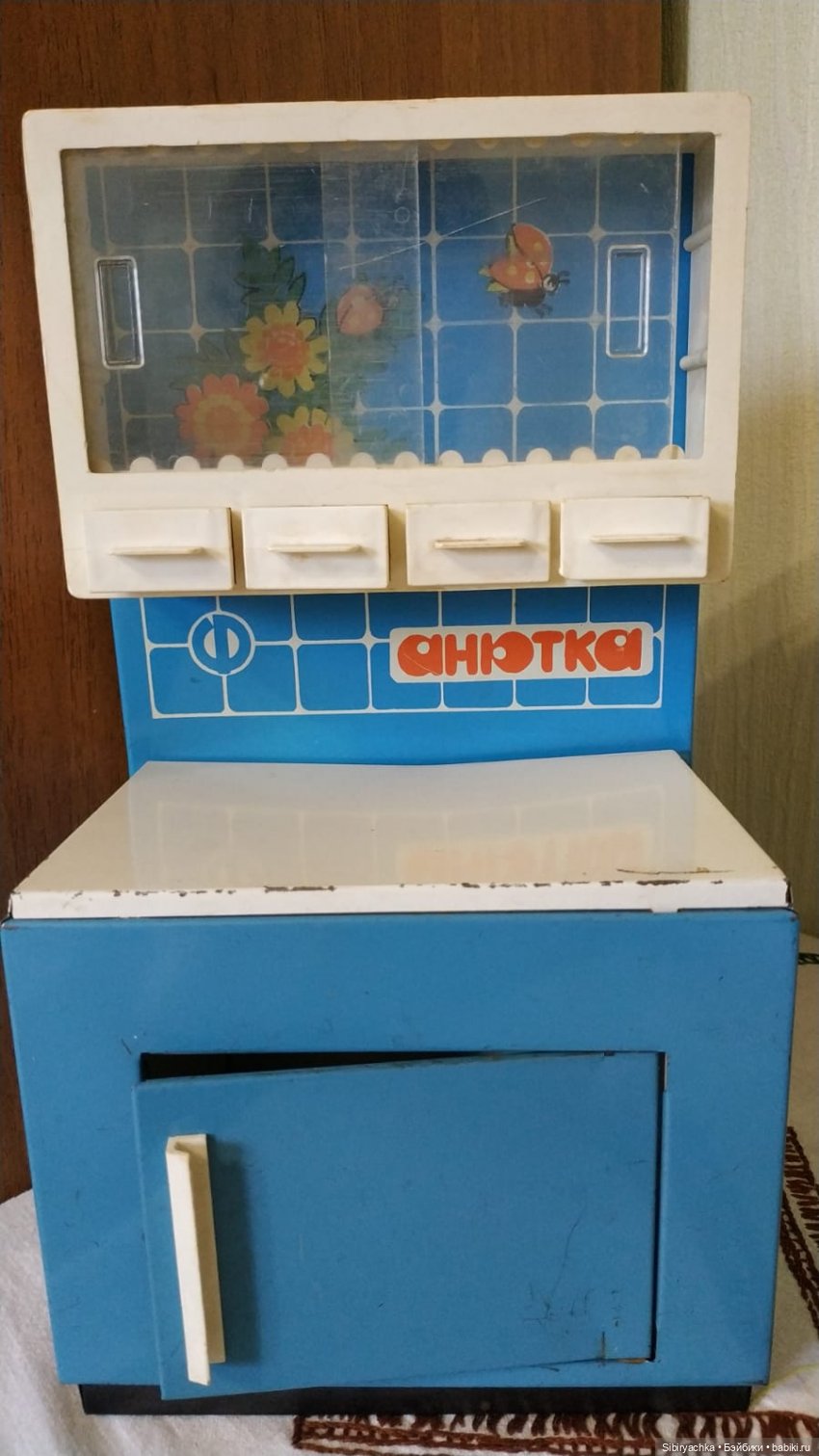 Кухонный гарнитур "Анютка"