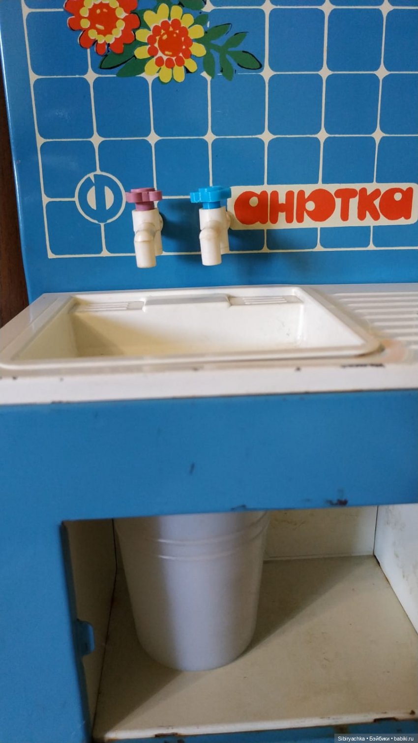 Кухонный гарнитур "Анютка"