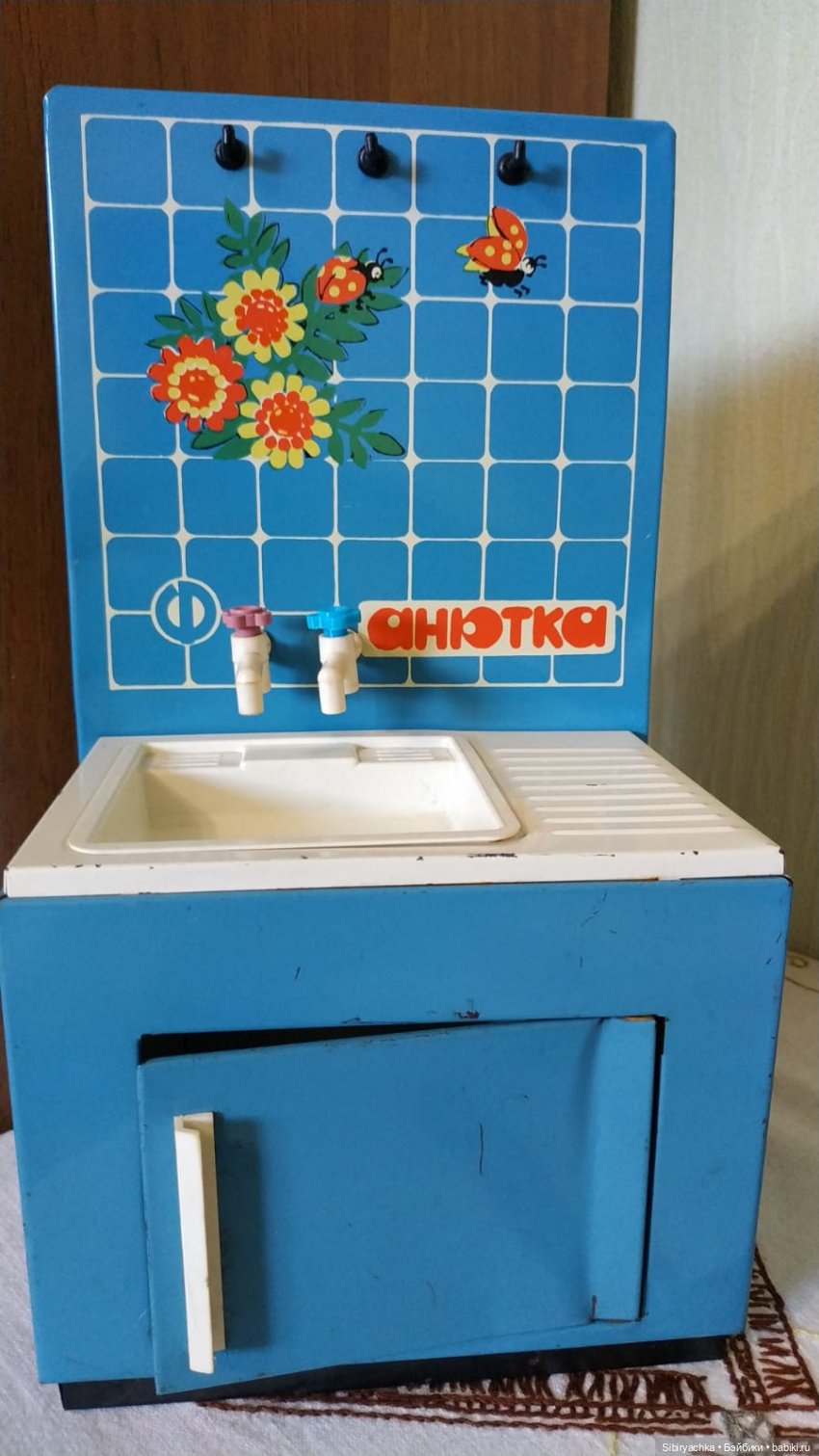 Кухонный гарнитур "Анютка"