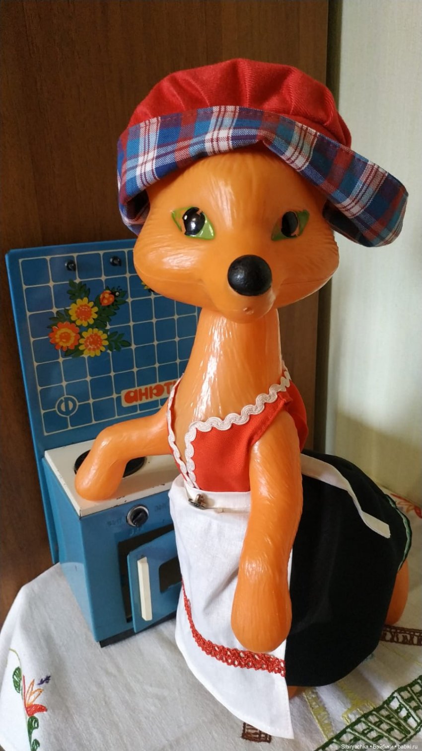 Лиса Патрикеевна — Игрушки СССР и советского детства: резиновые