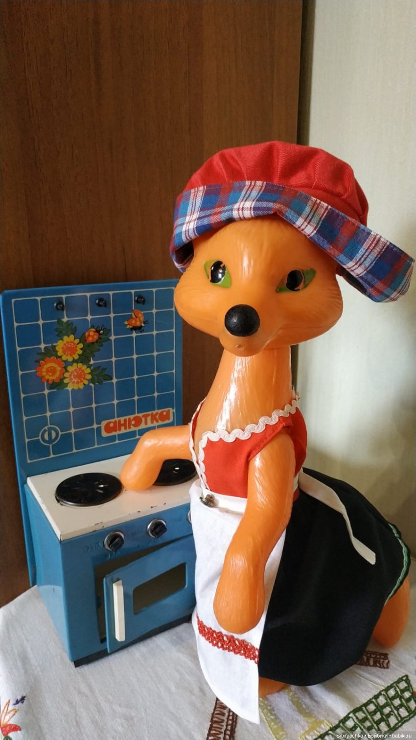 Лиса Патрикеевна — Игрушки СССР и советского детства: резиновые
