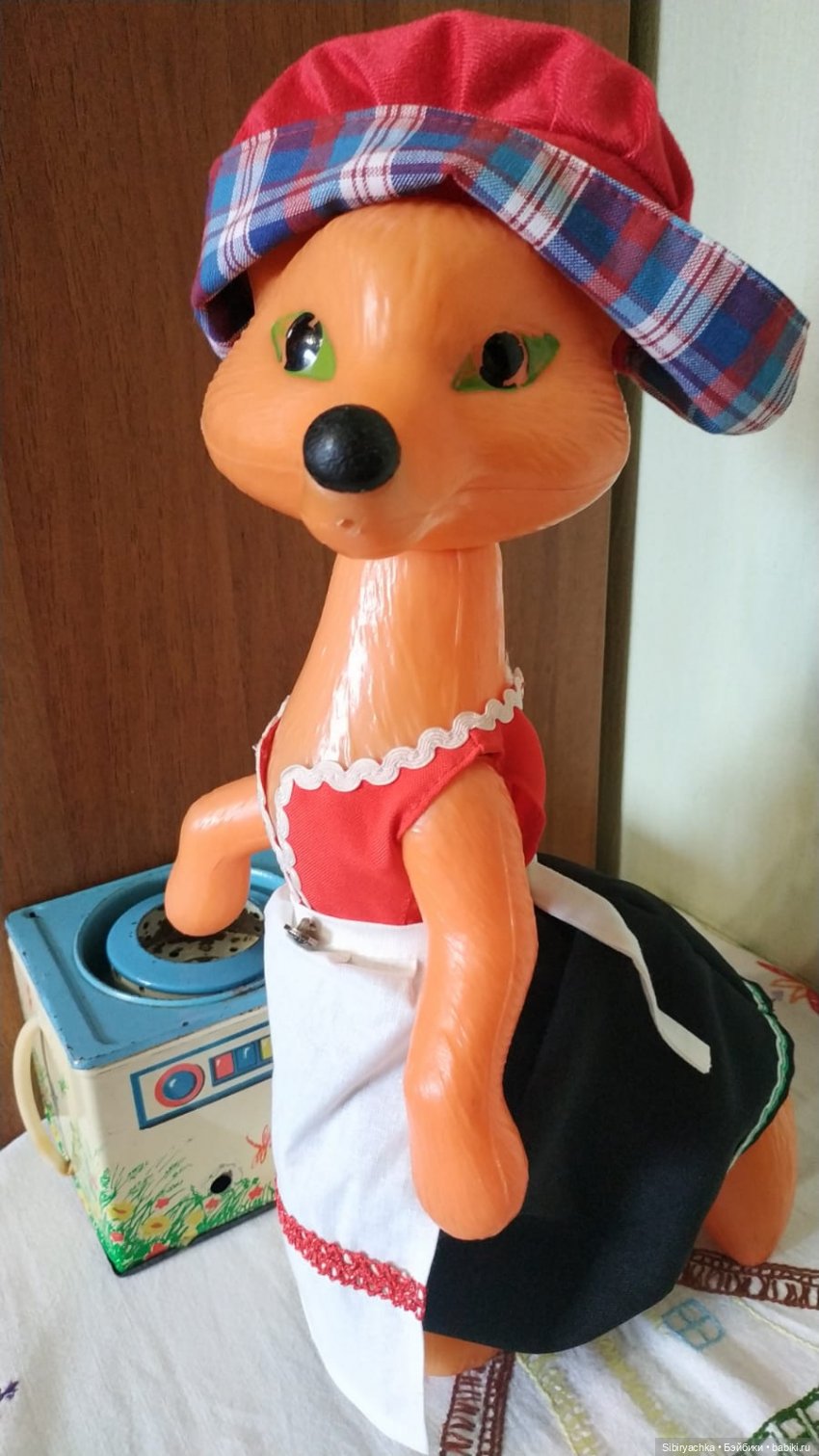 Лиса Патрикеевна — Игрушки СССР и советского детства: резиновые