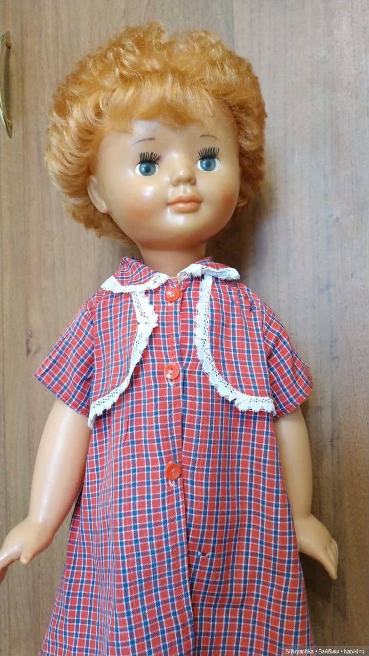 Жёлтые и красные наряды девочек из прошлого (фото 3)