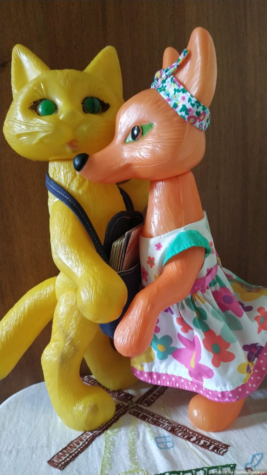 Котофей Иванович - новый сосед Лисы Патрикеевны