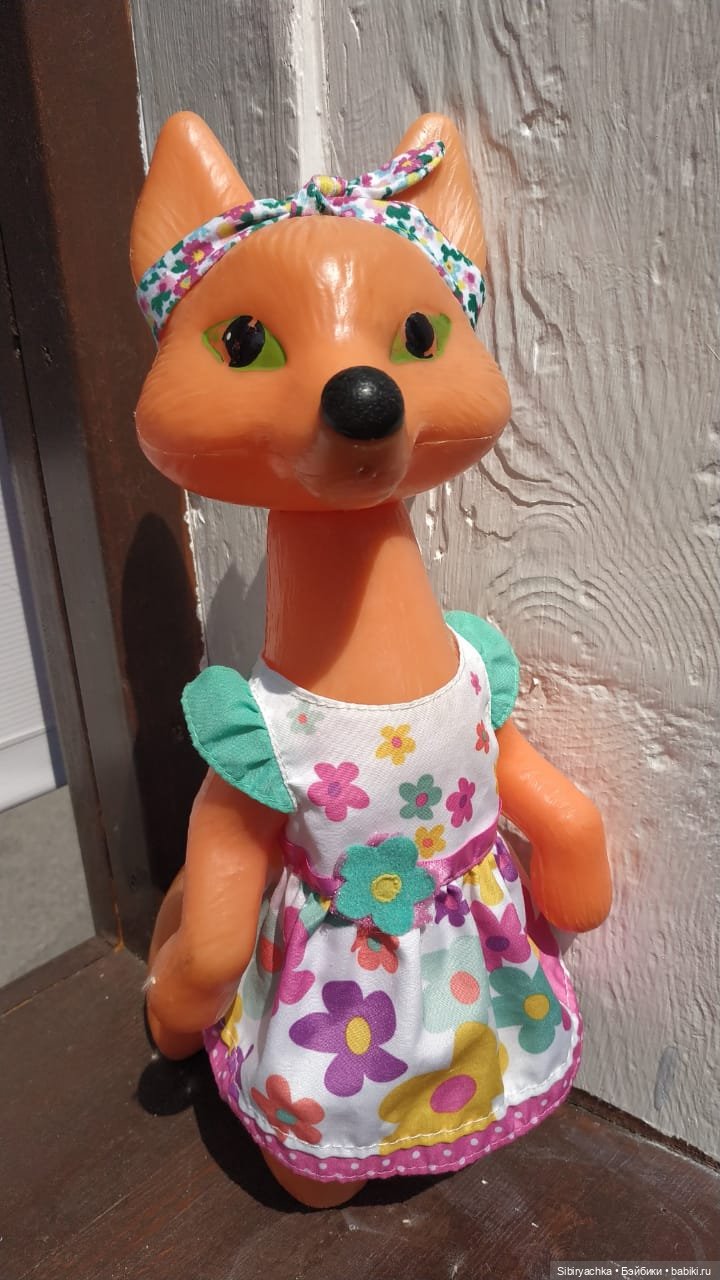 Котофей Иванович и Лиса Патрикеевна гуляют по городу (фото 4)