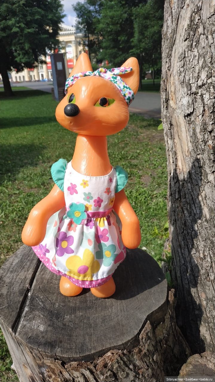 Небольшая прогулка Лисы Патрикеевны по городу (фото 8)