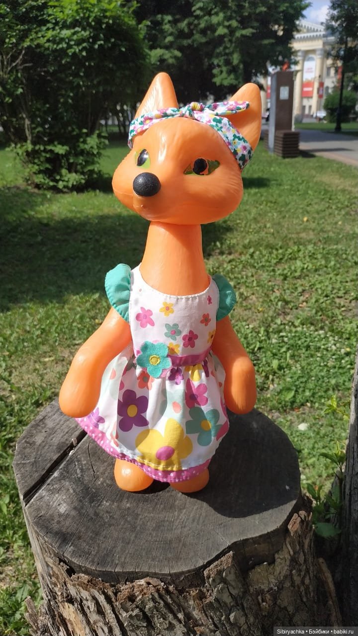 Небольшая прогулка Лисы Патрикеевны по городу (фото 9)