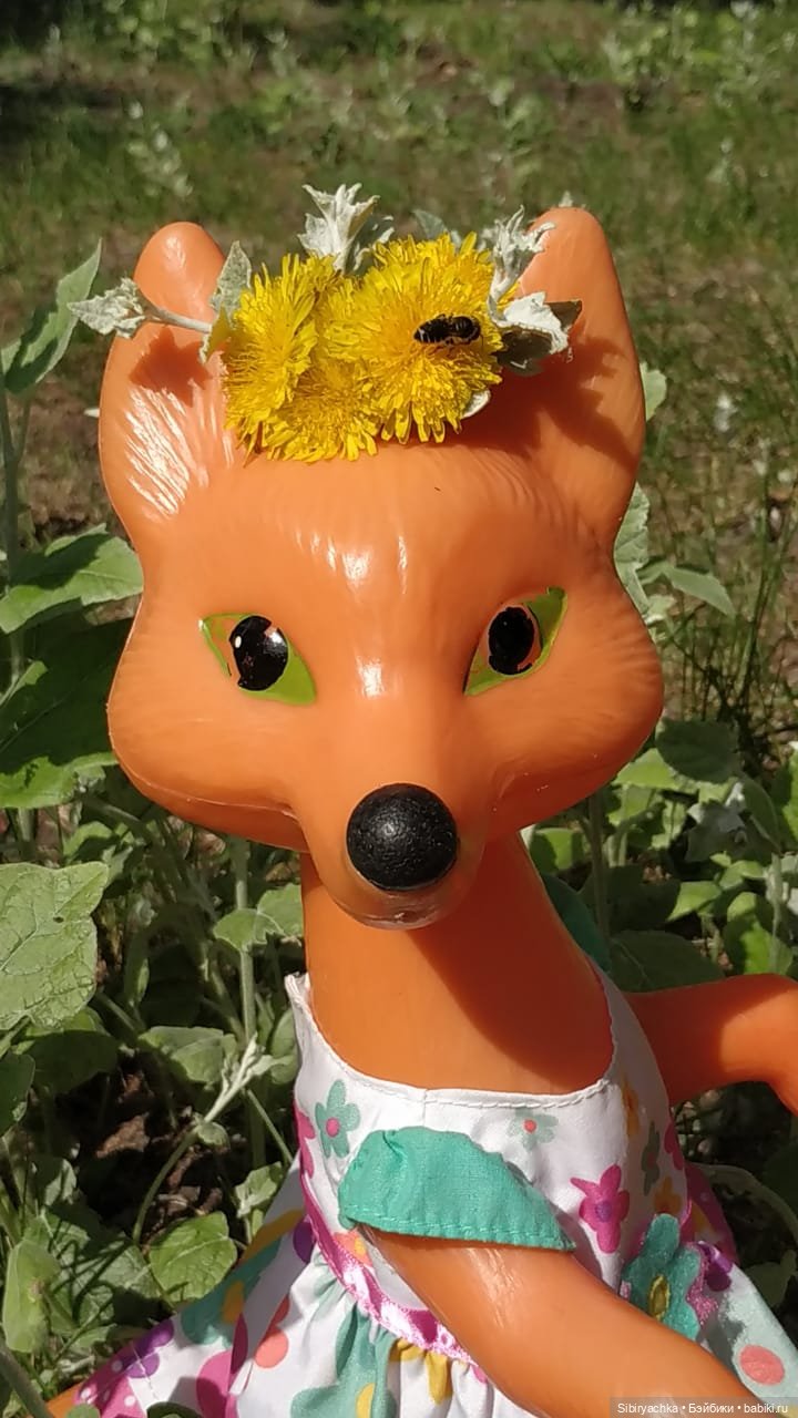 Небольшая прогулка Лисы Патрикеевны по городу