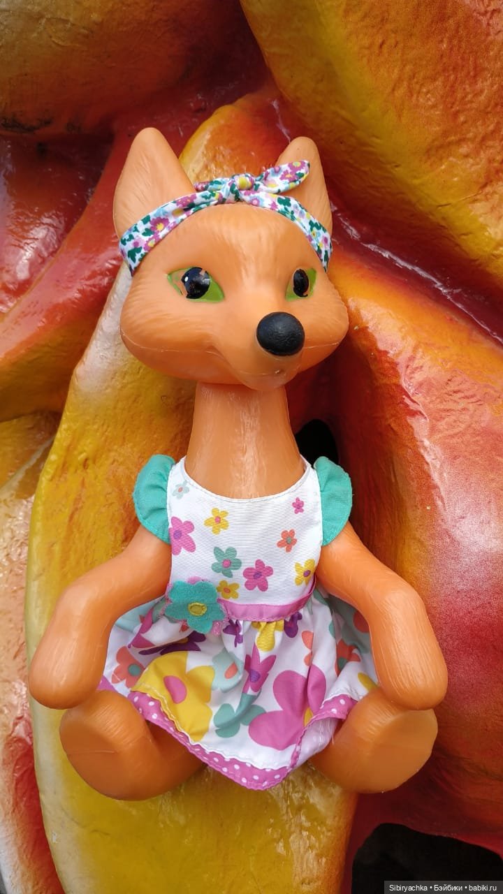 Небольшая прогулка Лисы Патрикеевны по городу (фото 5)