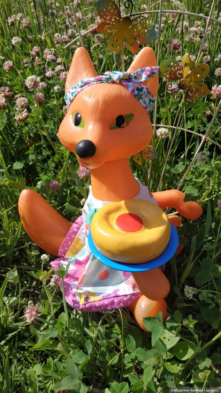 Пикник Лисы Патрикеевны — Игрушки СССР и советского детства: резиновые