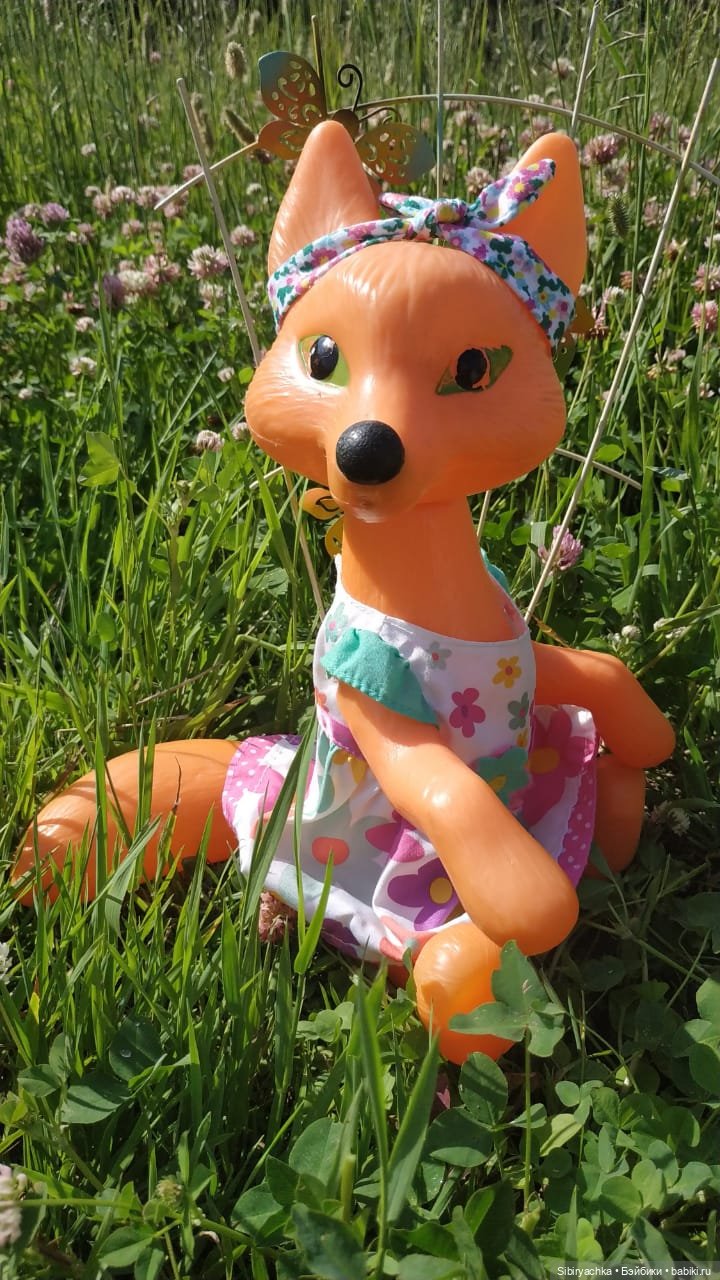 Пикник Лисы Патрикеевны — Игрушки СССР и советского детства: резиновые (фото 7)