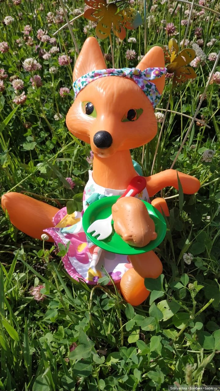 Пикник Лисы Патрикеевны — Игрушки СССР и советского детства: резиновые (фото 9)