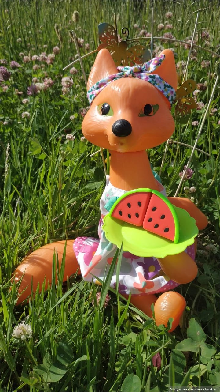 Пикник Лисы Патрикеевны — Игрушки СССР и советского детства: резиновые