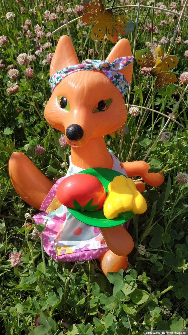 Пикник Лисы Патрикеевны — Игрушки СССР и советского детства: резиновые (фото 8)