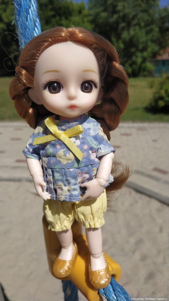 Глаша на прогулке — Игровые куклы разных производителей (Разное): редкие бренды