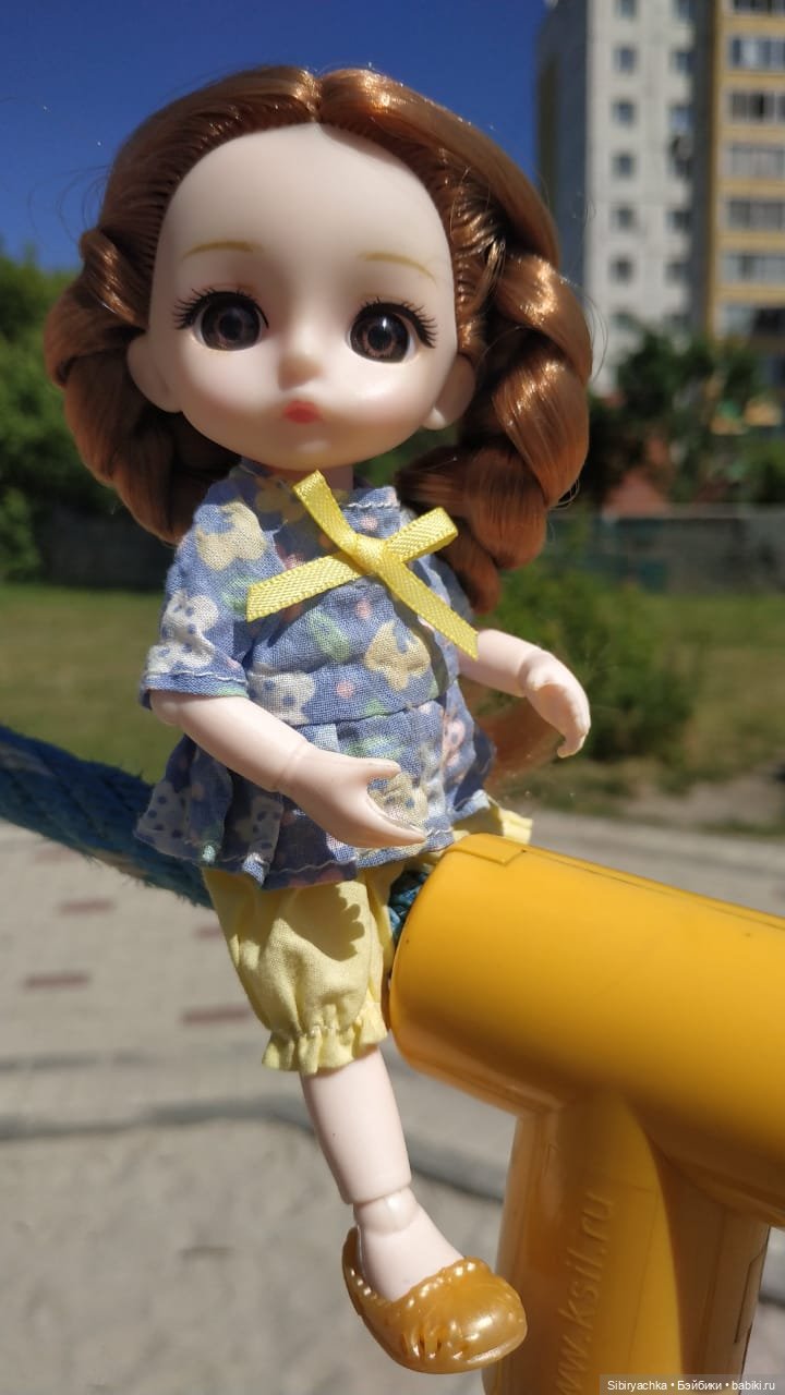 Глаша на прогулке — Игровые куклы разных производителей (Разное): редкие бренды