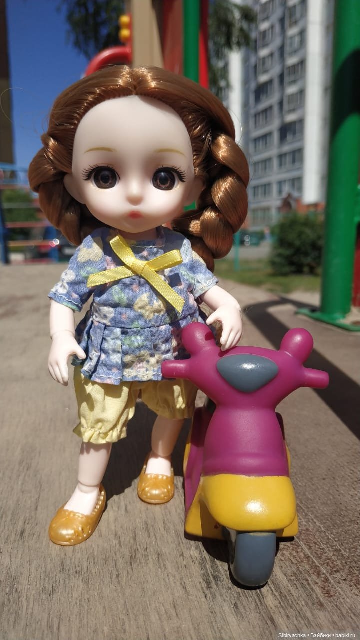Глаша на прогулке — Игровые куклы разных производителей (Разное): редкие бренды