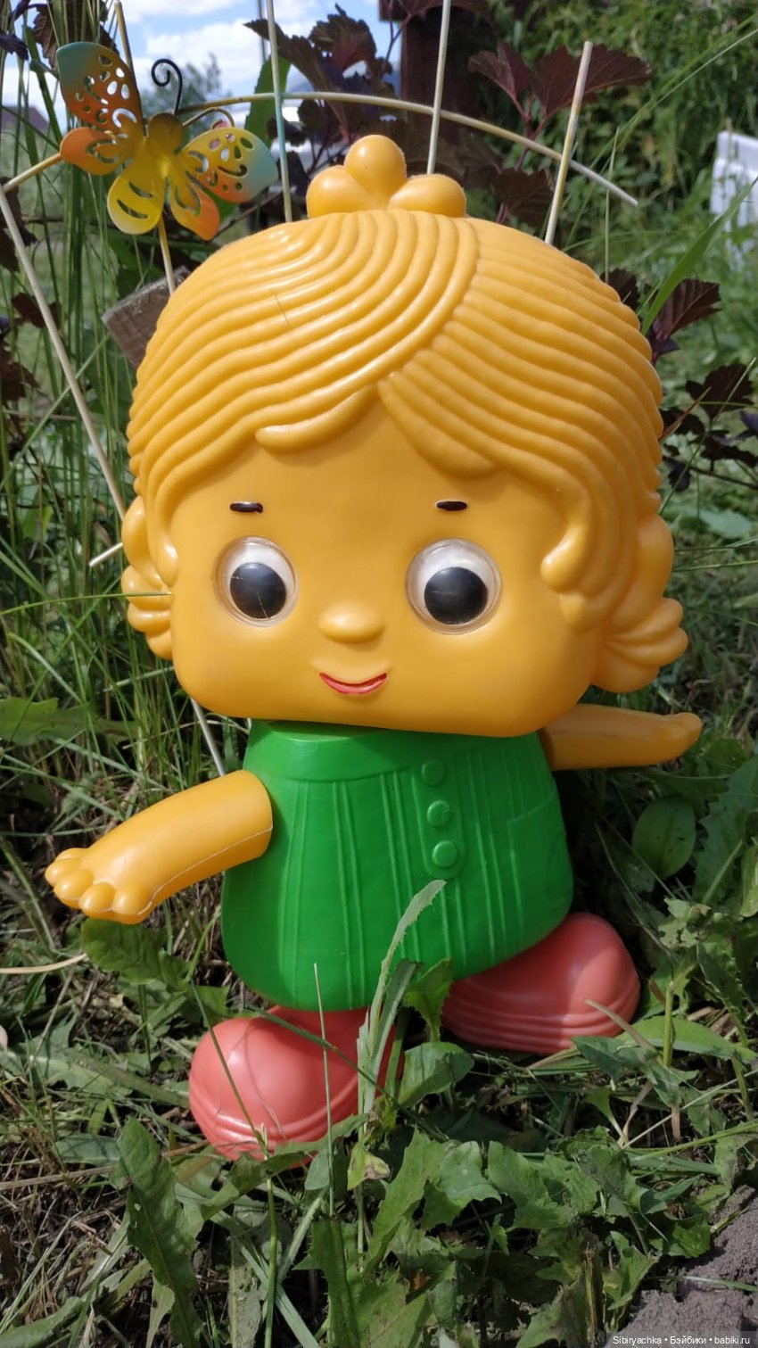 Беззаботное лето Дуняши и кошечки Мурочки