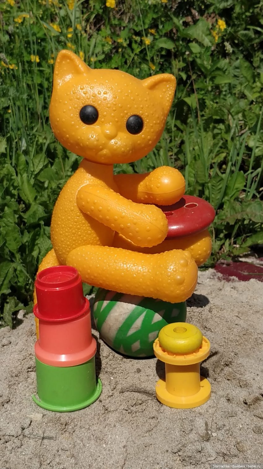 Беззаботное лето Дуняши и кошечки Мурочки