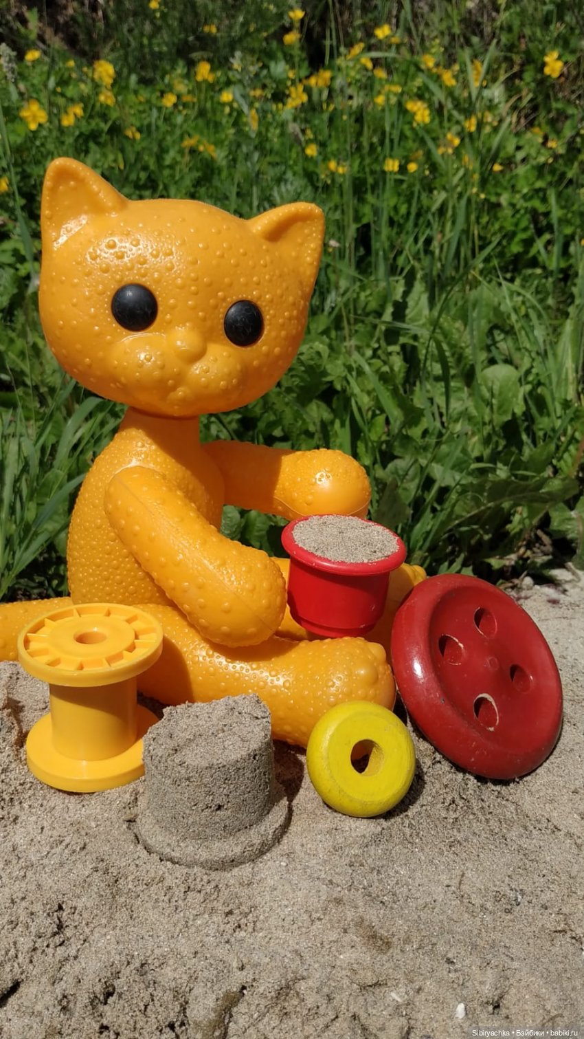 Беззаботное лето Дуняши и кошечки Мурочки