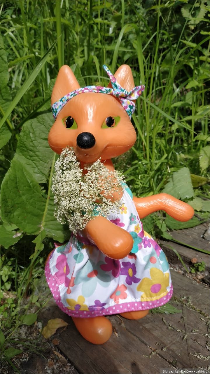 Есть только миг между прошлым и будущим