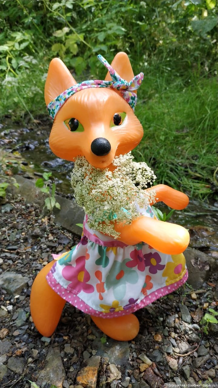 Есть только миг между прошлым и будущим