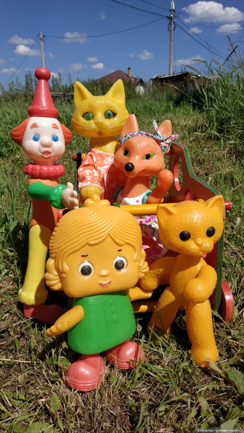 Дуняша ждала, ждала и дождалась своего папу