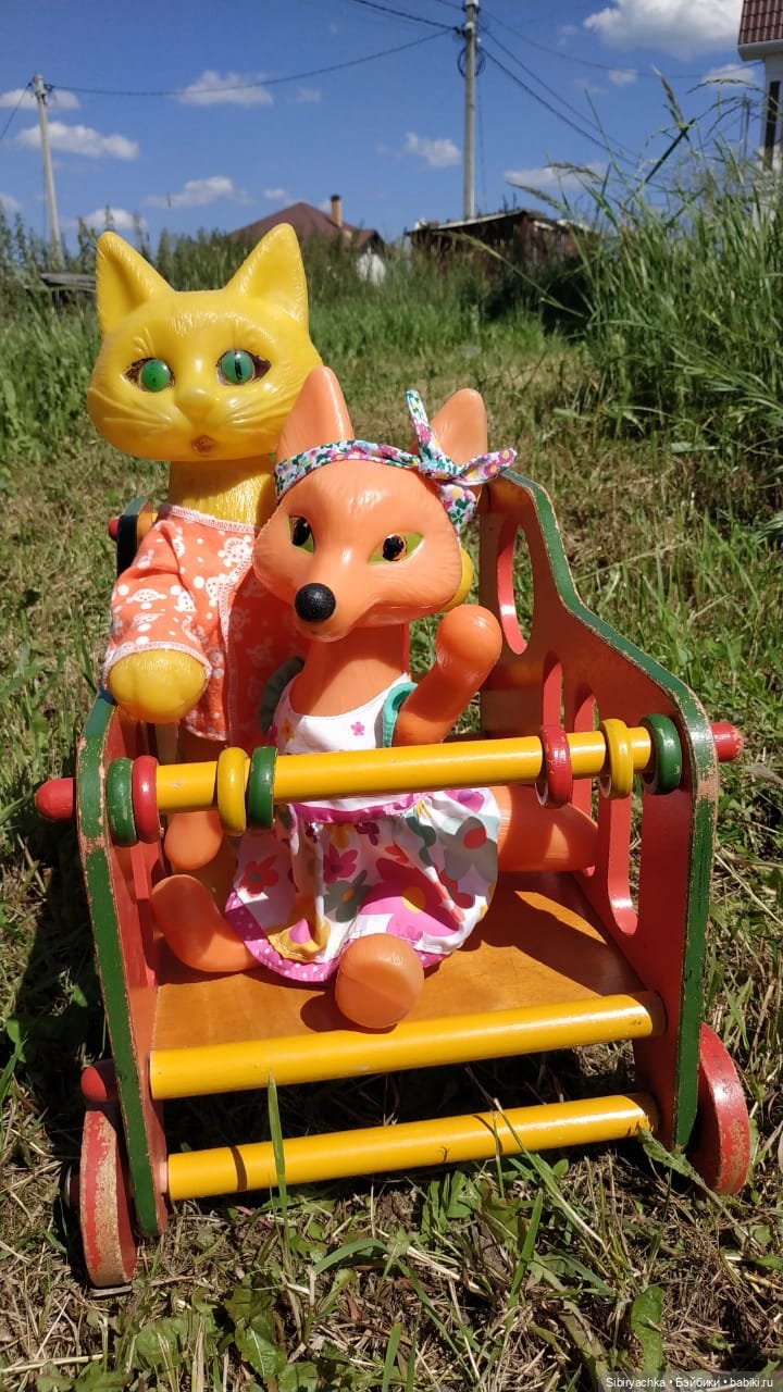 Дуняша ждала, ждала и дождалась своего папу