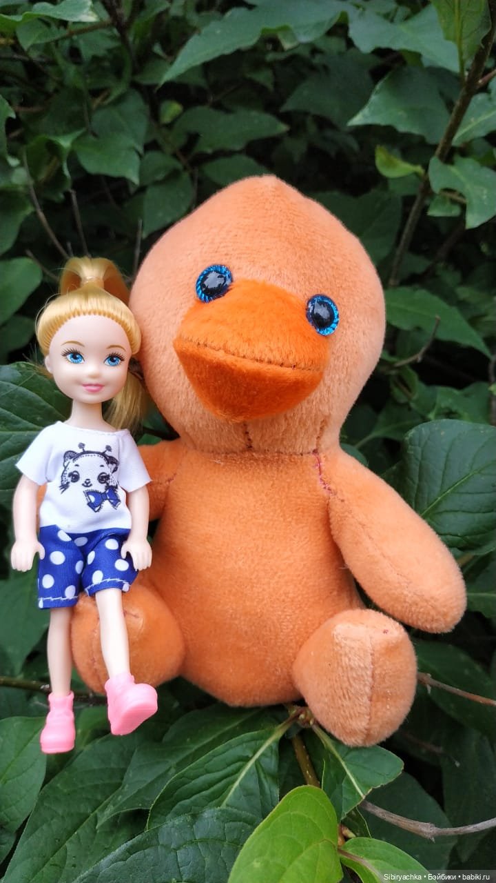 Летняя прогулка Анечки и Яночки