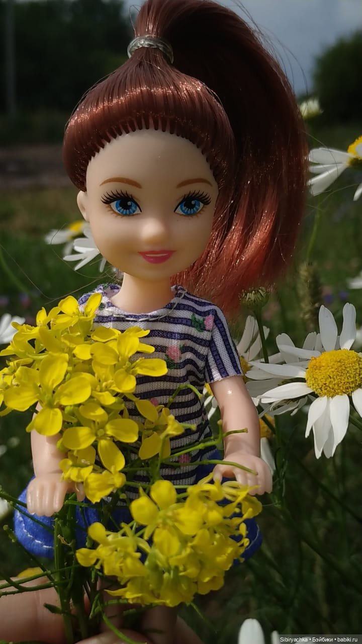 Летняя прогулка Анечки и Яночки