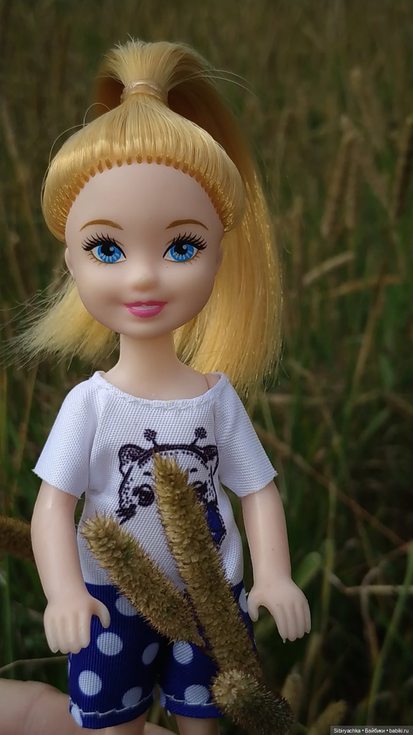 Летняя прогулка Анечки и Яночки