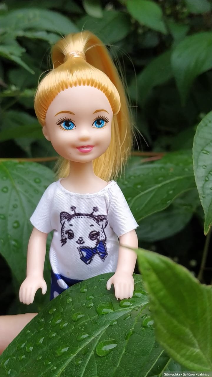 Летняя прогулка Анечки и Яночки