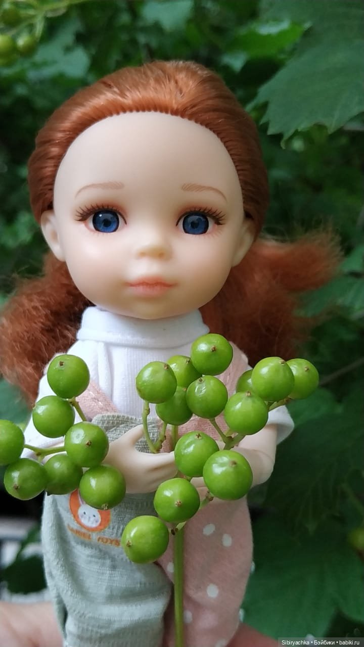 Летние прогулки Лизоньки и Полины