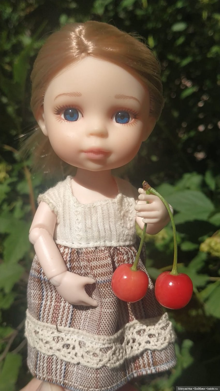 Летние прогулки Лизоньки и Полины