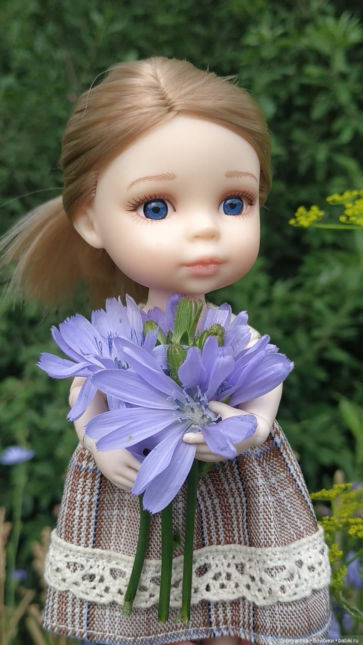 Летние прогулки Лизоньки и Полины